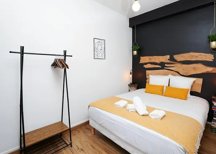 Апартаменты Le Repere Du Gentleman Каркассон